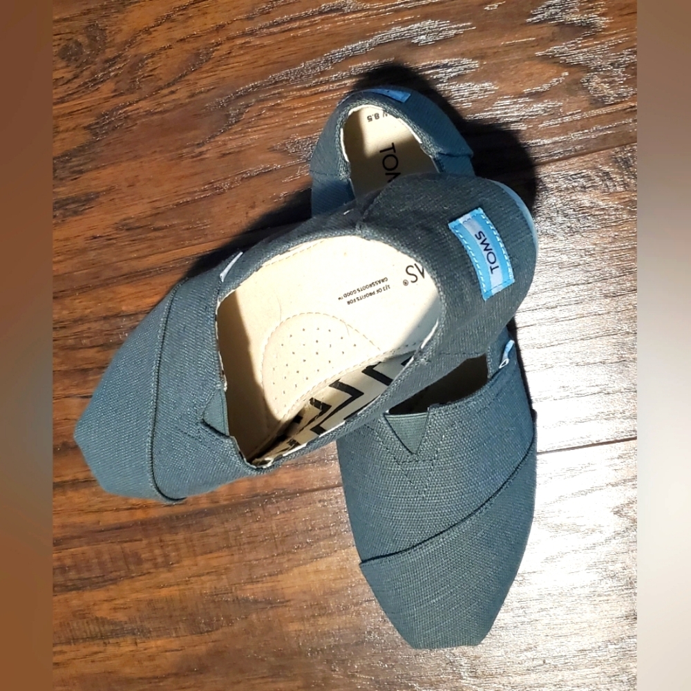 NWOT! - Womens Toms Espadrille Loafer Green Canvas (Size 8.5)